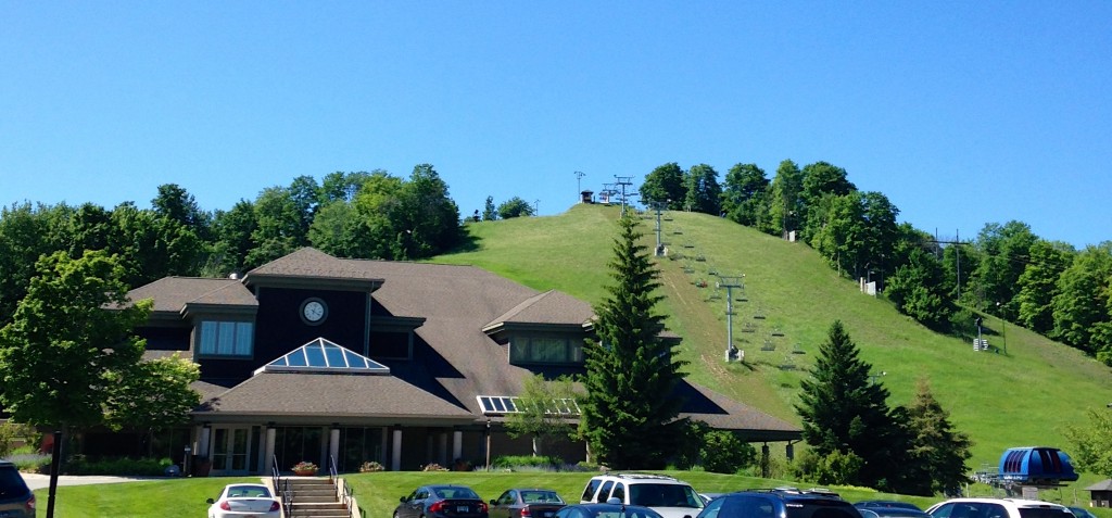There’s no snow on the ski slopes, but Crystal Mountain’s golf operation is in full swing.